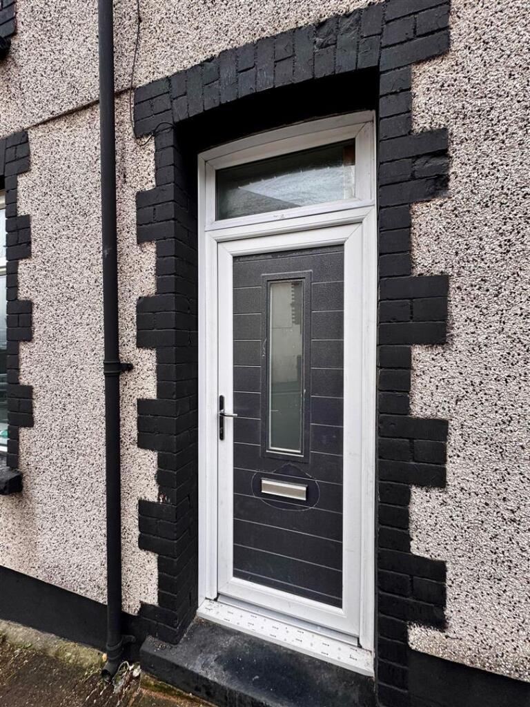 WhatsApp Image 2025-02-19 at 17.51.54.jpeg