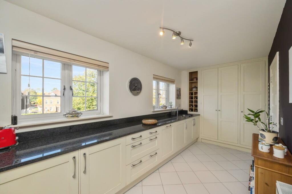 Townsmead 11-008.jpg