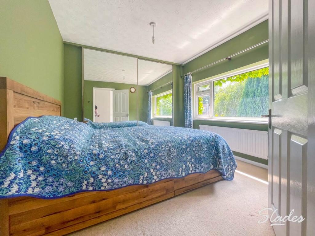 103 Meadway master b