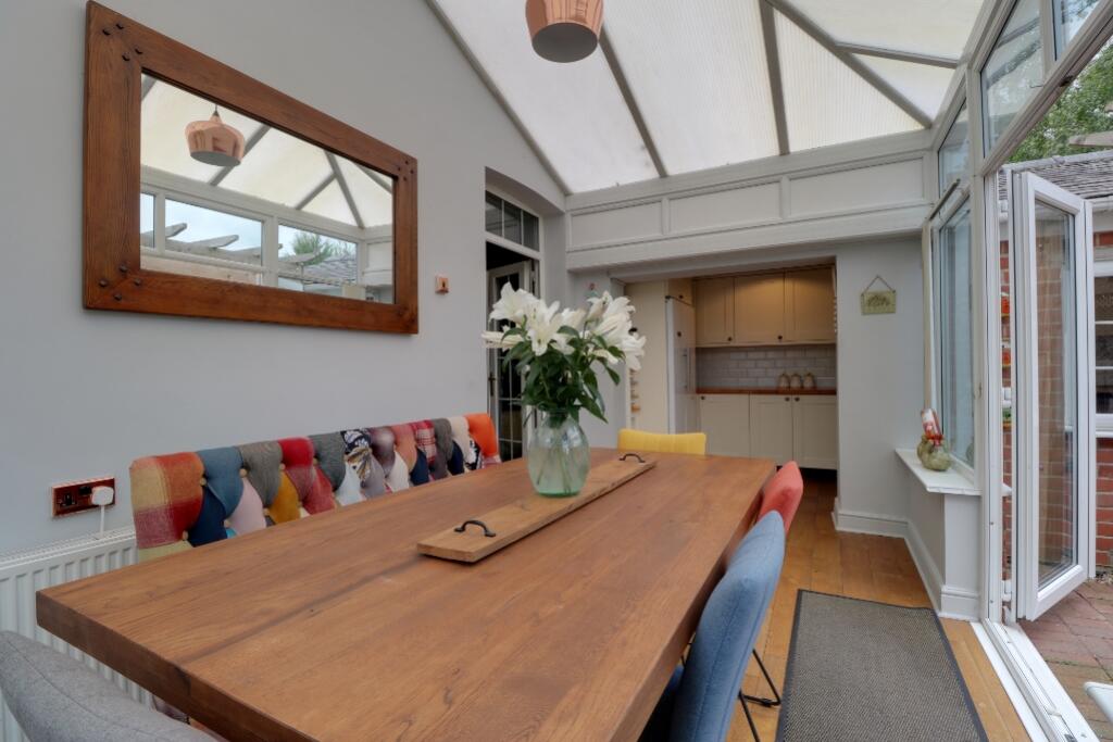 Kitchen Diner