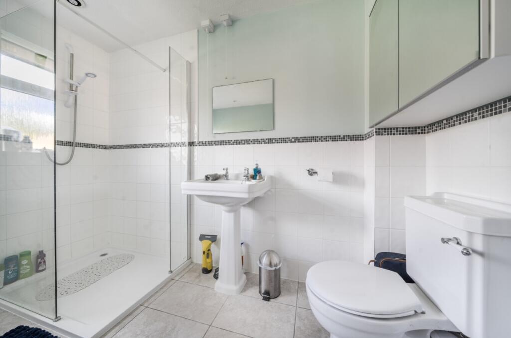 1350451-14-68bedc3022985