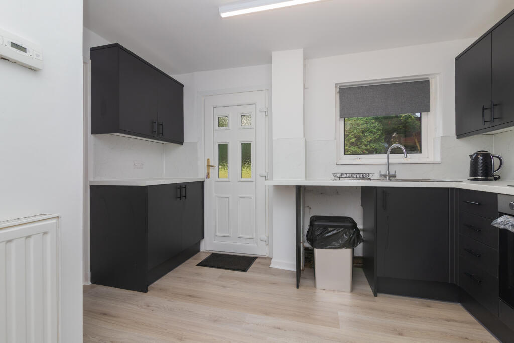 10 waverley road pa20ae L-9