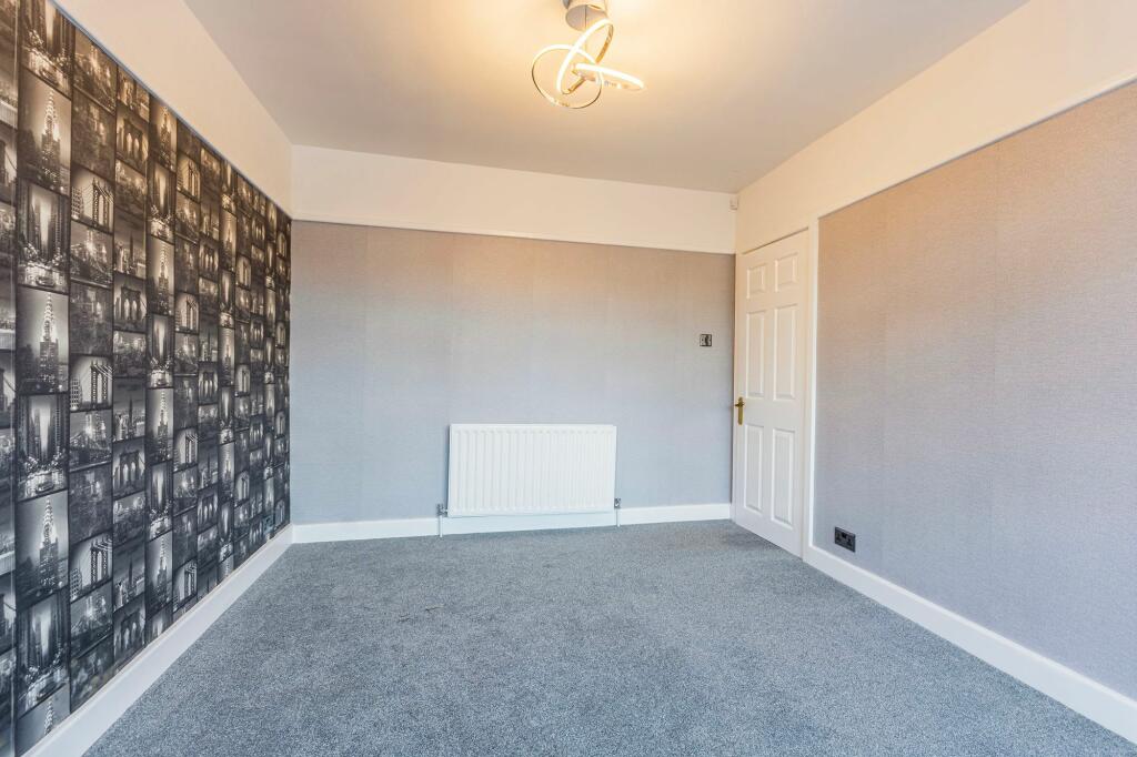 Sitting room / Bedroom