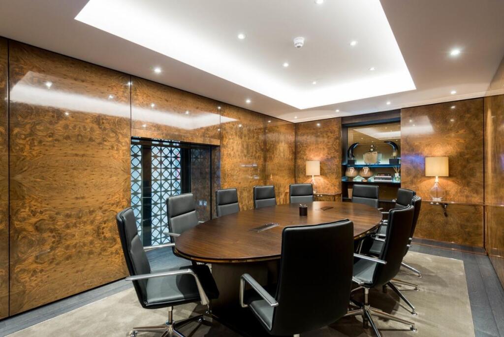 Business Lounge