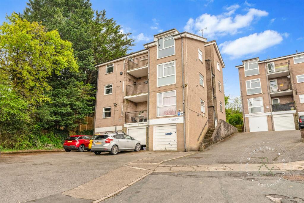 Linnet Close, Hern Crabtree (1).jpg