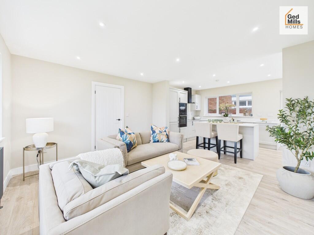 CAM04261G0-PR0117...