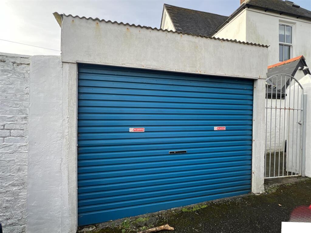 Garage &amp; Elevations