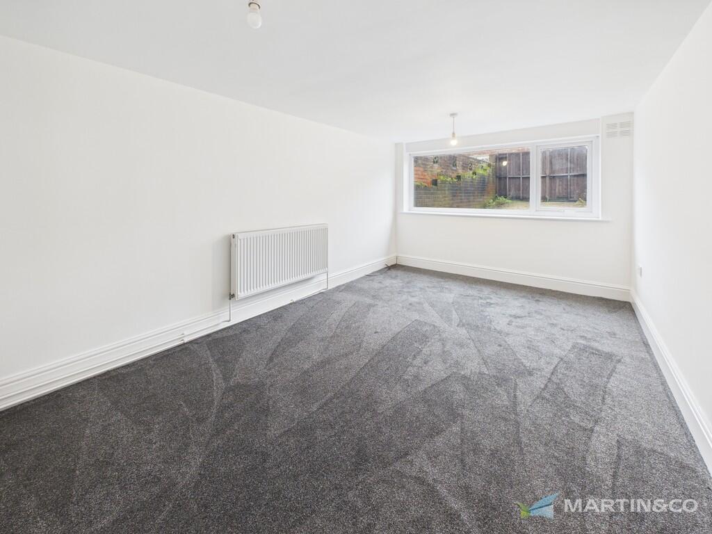 CAM02318G0-PR0554...