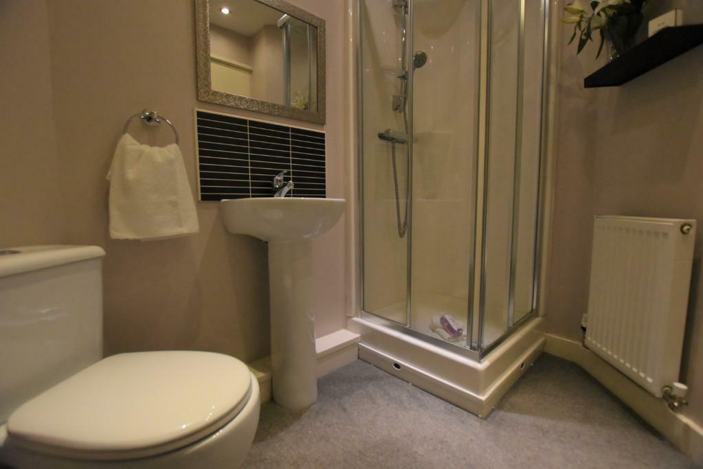 GF shower room.jpg