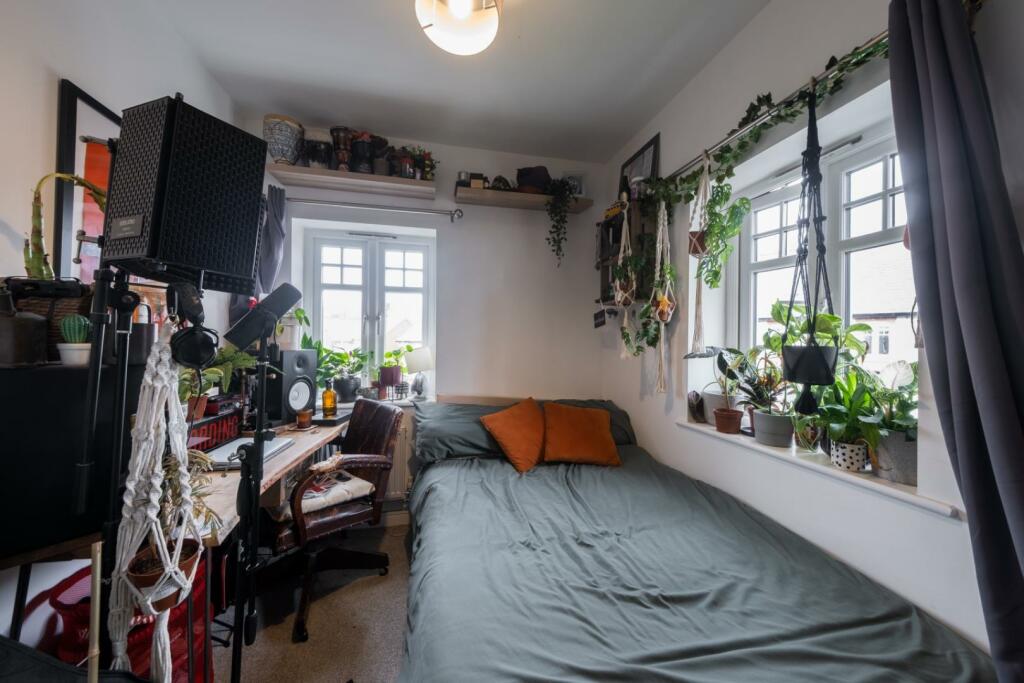 65 Hazelhurst Way-024.jpg