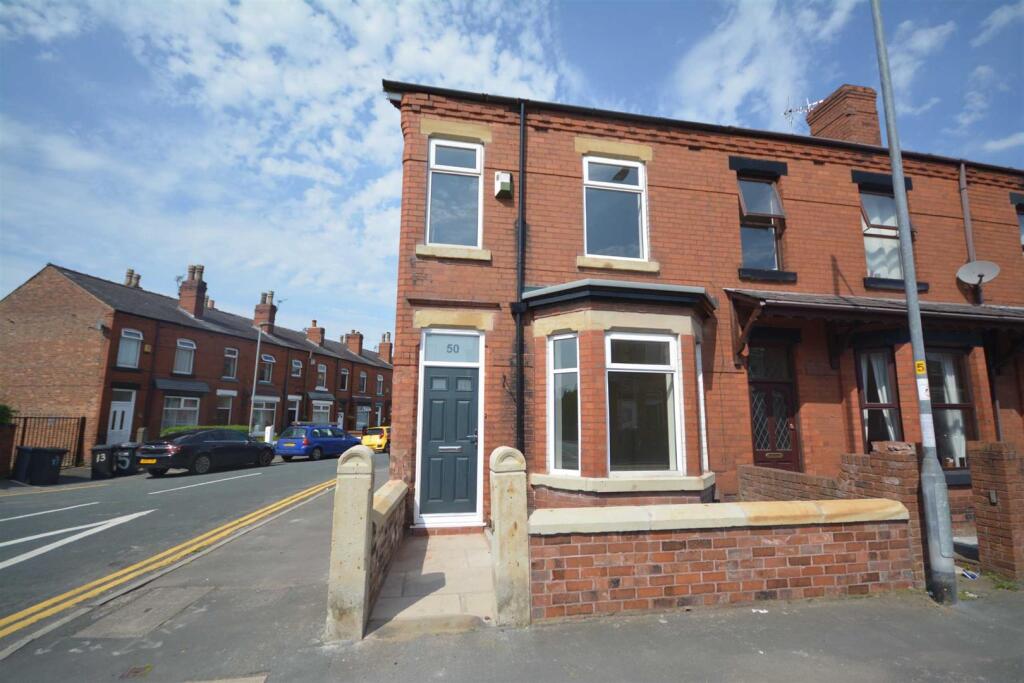 Springfield Road, Springfield, Wigan, WN6 7BB