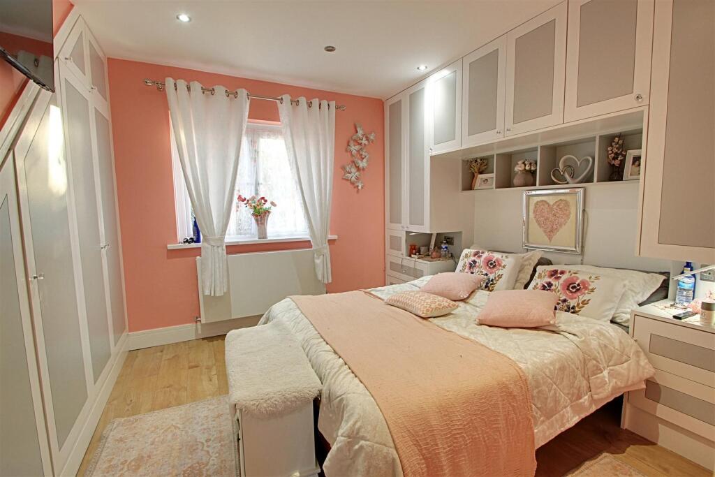 Bedroom 3.jpg
