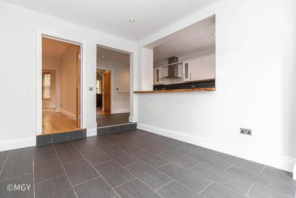 56 Sandringham Ro...