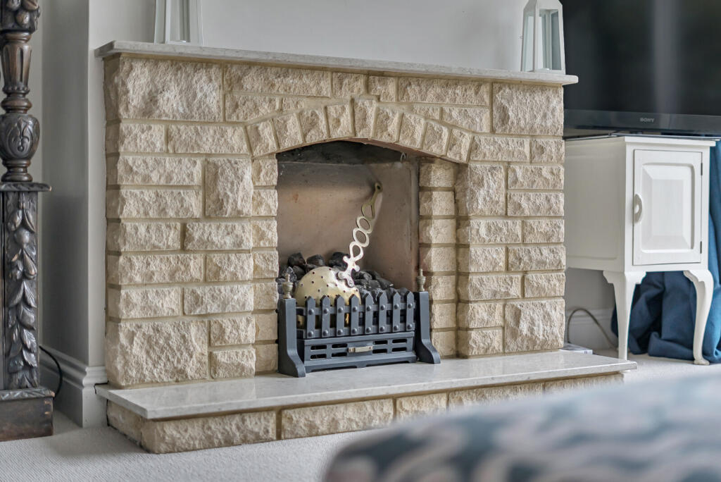 1388596-14-6942e9...