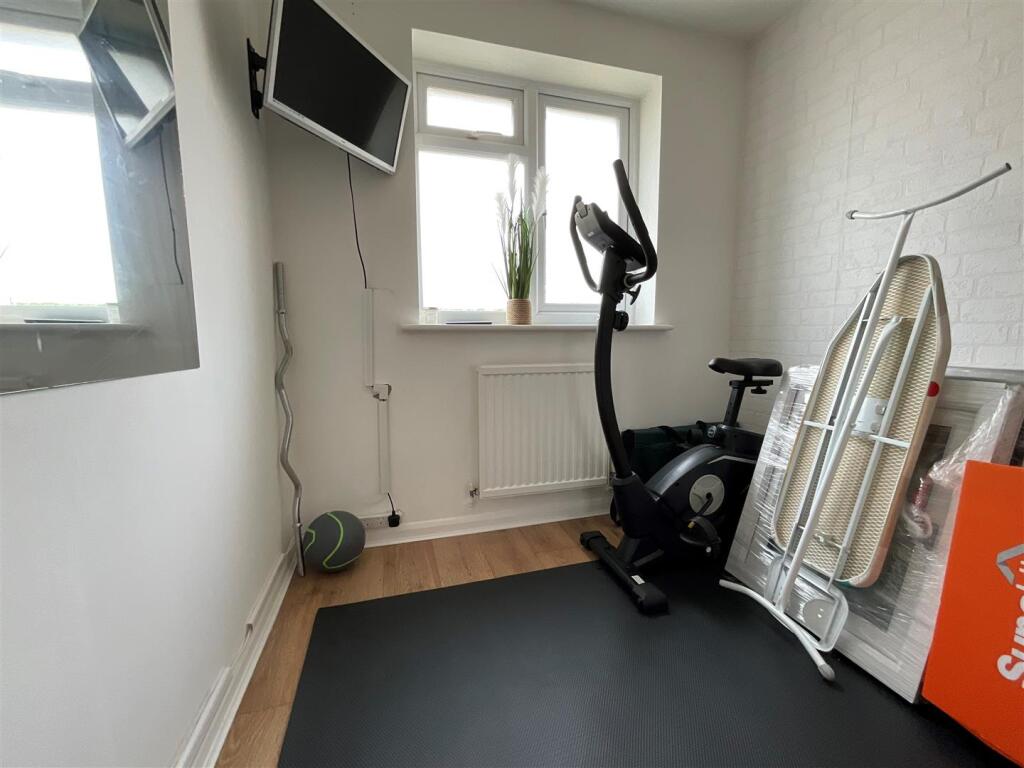 bedroom3.jpg