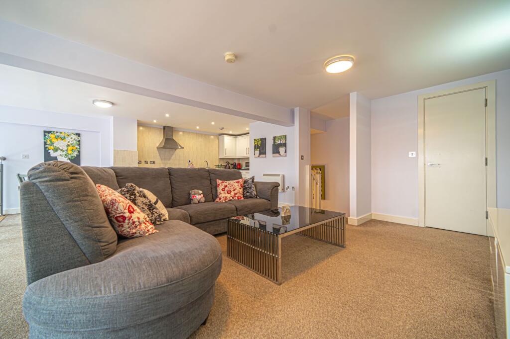 Living Room/Kitchen
