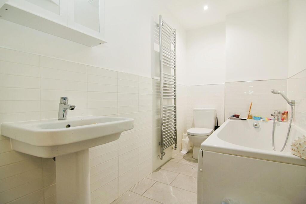 HOUSE BATHROOM