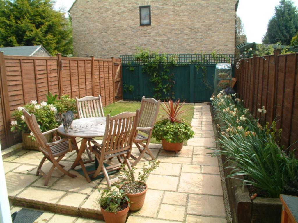 119 Moorland  Gdn