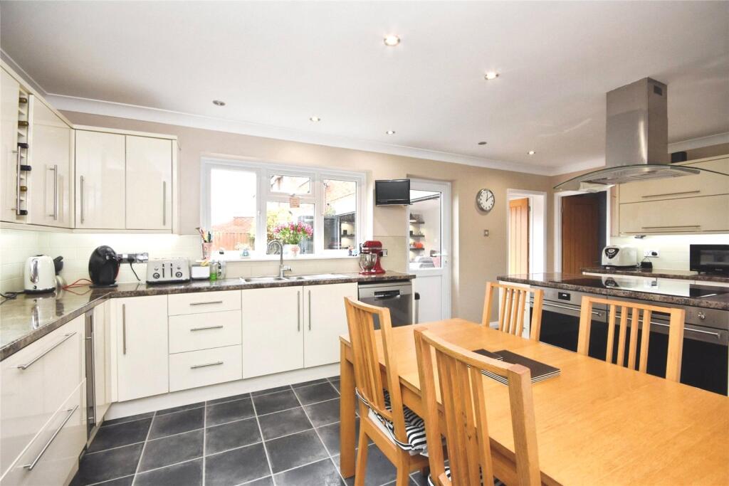 Kitchen / Diner