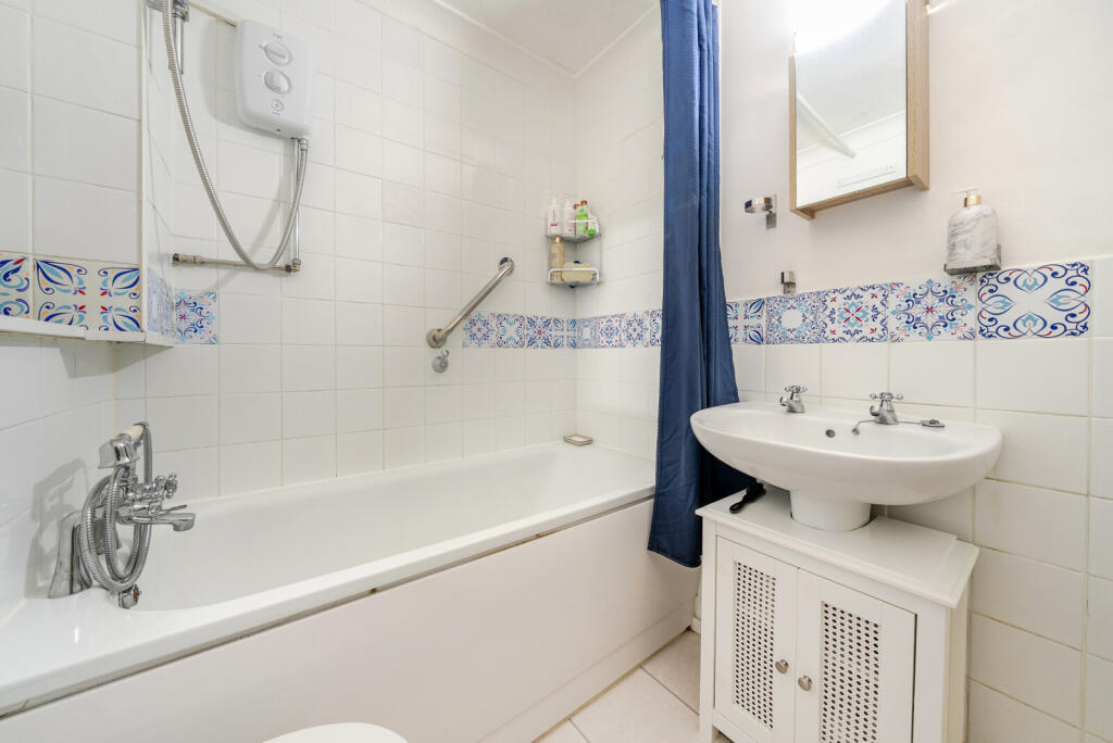 1393029-8-695cdb3...