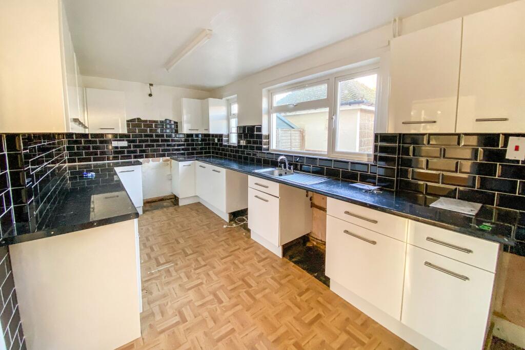 34 Broad Town Road, Broad Town, Swindon SN4 7RB