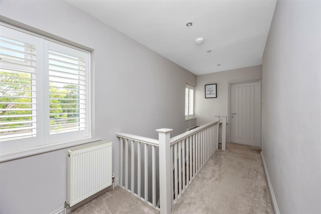 Offington Avenue, 85-010.jpg