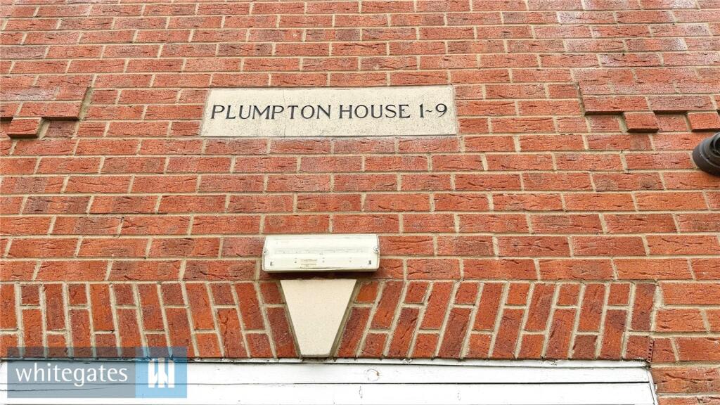 Plumpton House