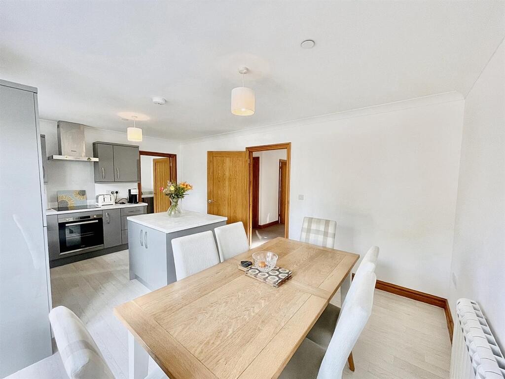 WhatsApp Image 2024-08-29 at 16.12.22.jpg