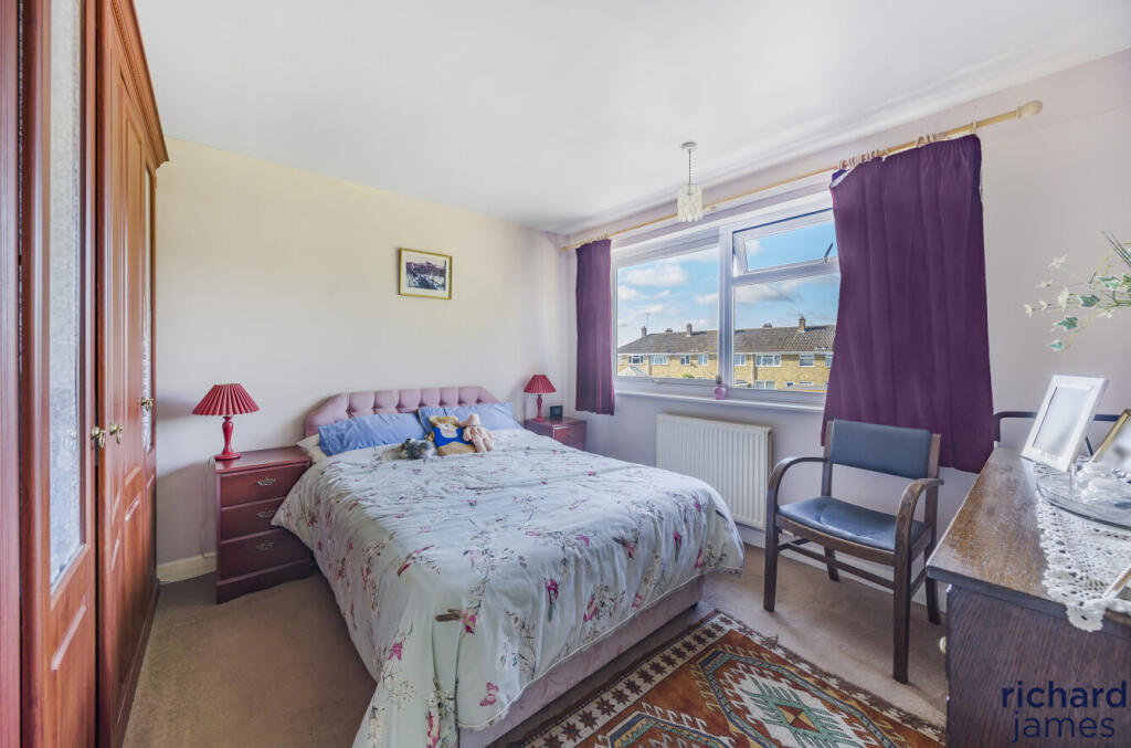 7575e4f6-27f8-47d...