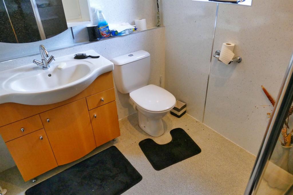 Shower Room a