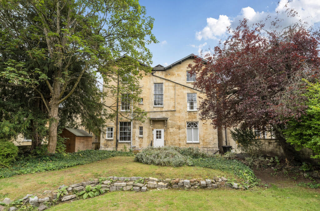 1348000-5-68c02a0...