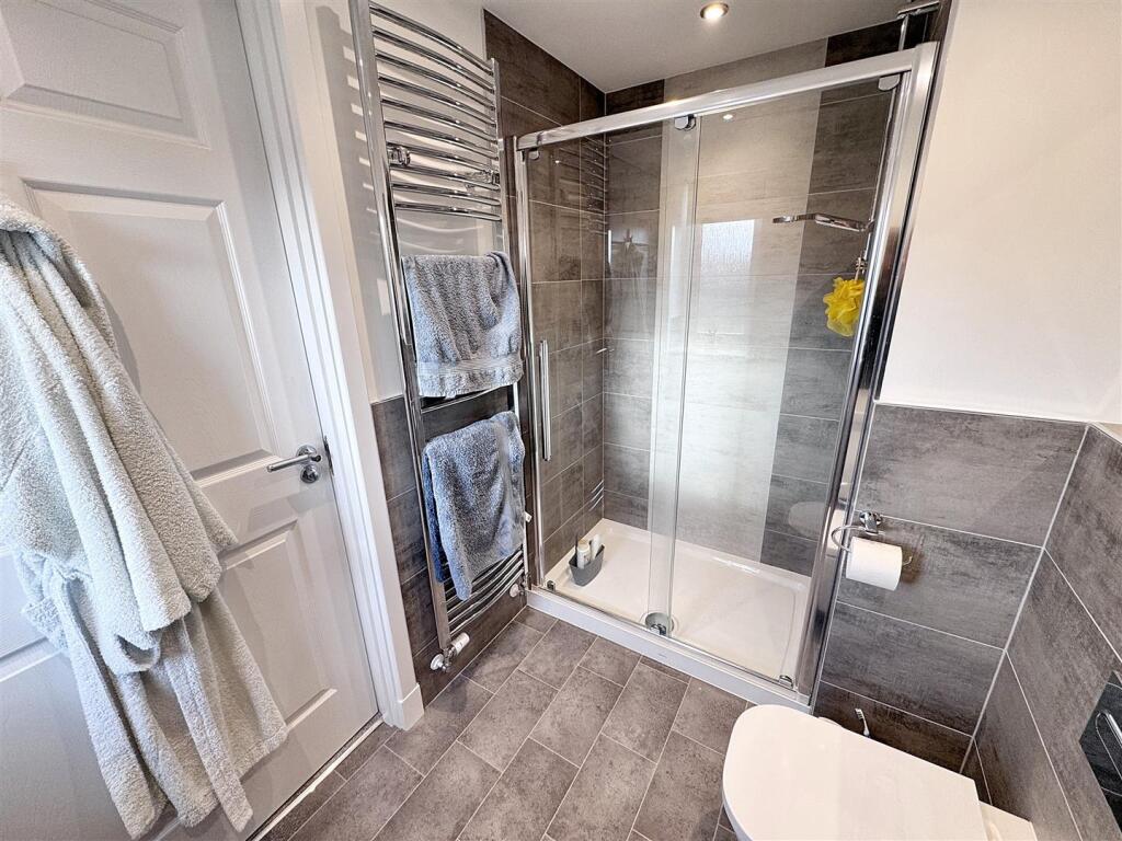 Ensuite Shower Room