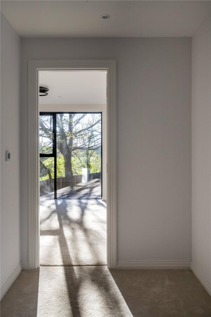 Penlan, Kingfield Green, Woking, Surrey, GU22