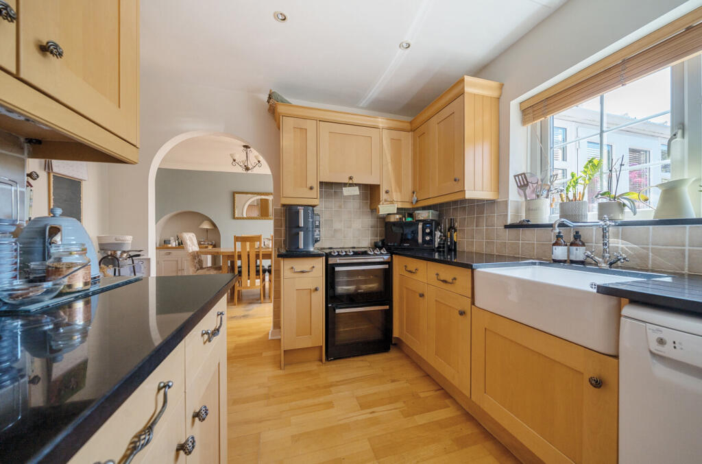 15-681dfab3d6b7c-...