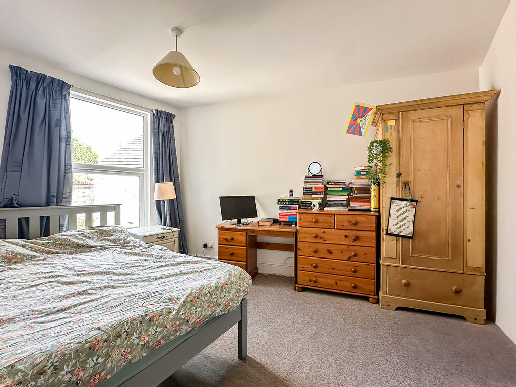 Room 4 (1)