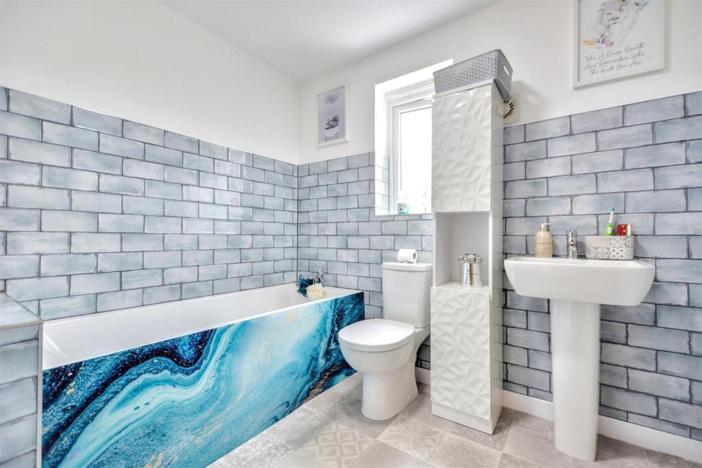 Bathroom.jpeg