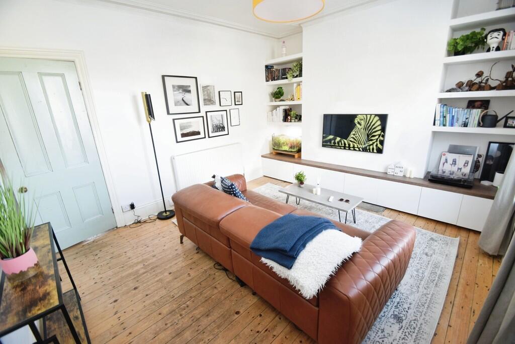 43994401-Lounge 2...