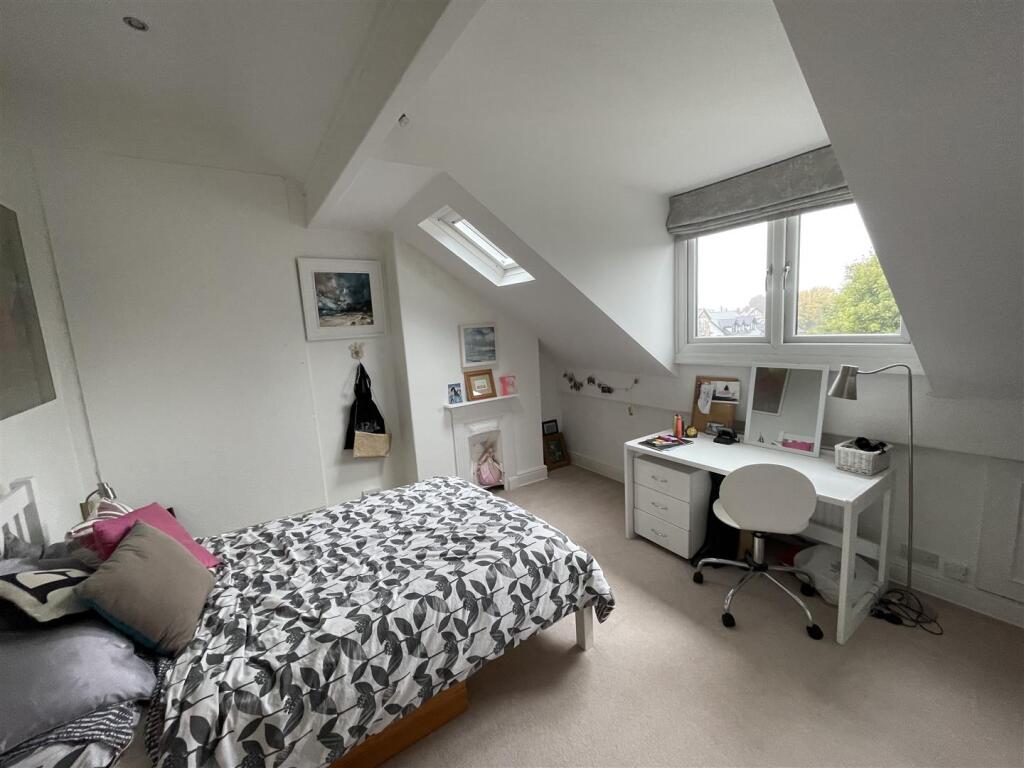 Bedroom 6 alternative layout