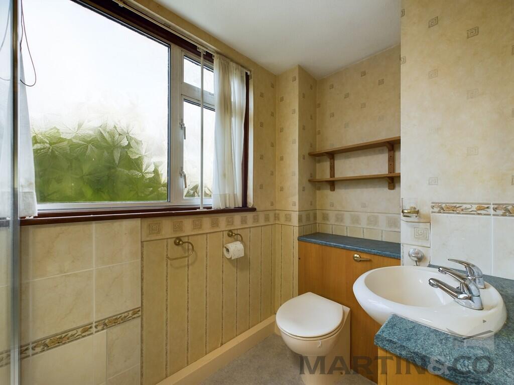 10 Shower Room
