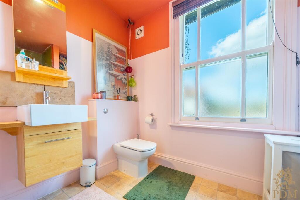 8 Claremont Rd Nottingham NG5 1BH