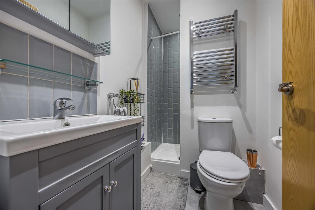 Flat 7, 12 Hampshire Terrace, Southsea-Small-Porti