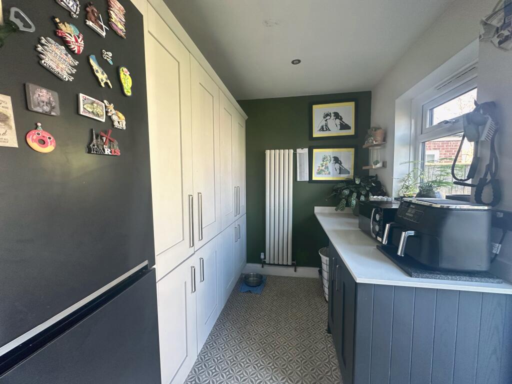 5349CCE4-30FC-4783-9DFE-C513CF212170