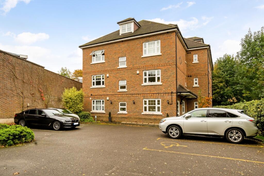 13 Churchview Clo...