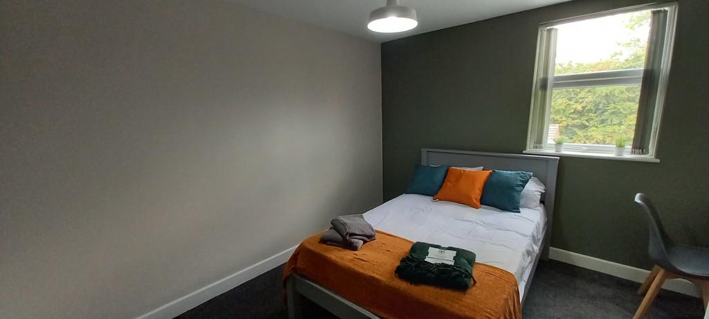 ROOM 2