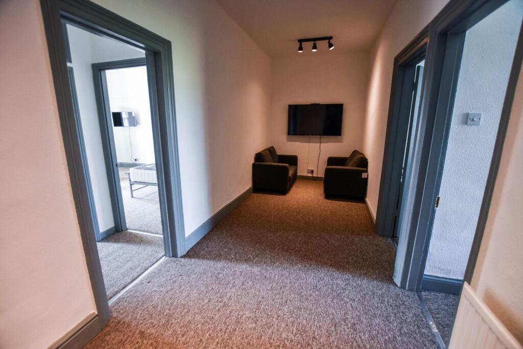 ARLMAN6_LIVINGRM