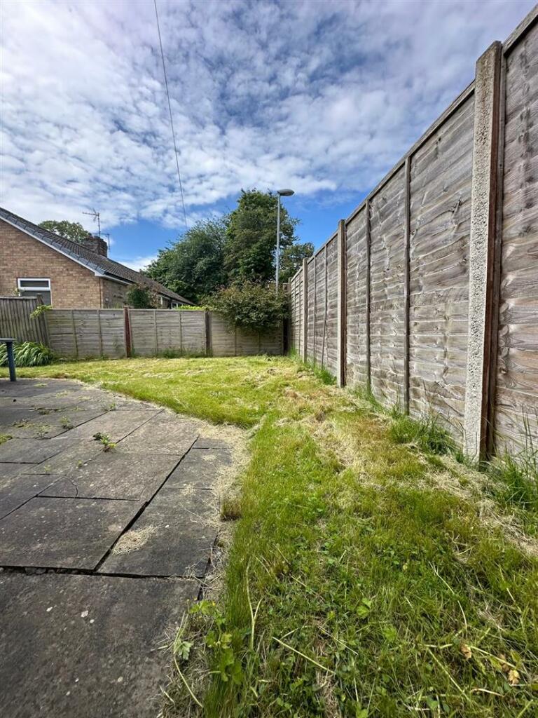 Rear Garden 1.jpg