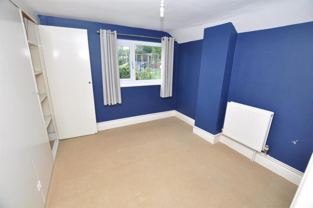 Rear bedroom 2