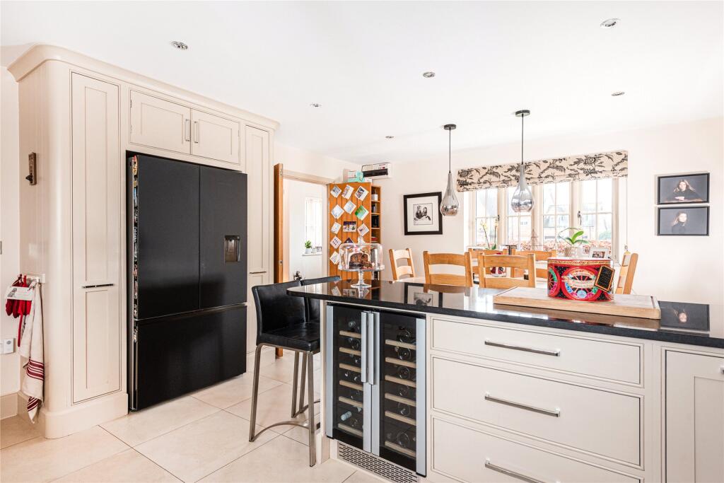 Kitchen/Breakfast