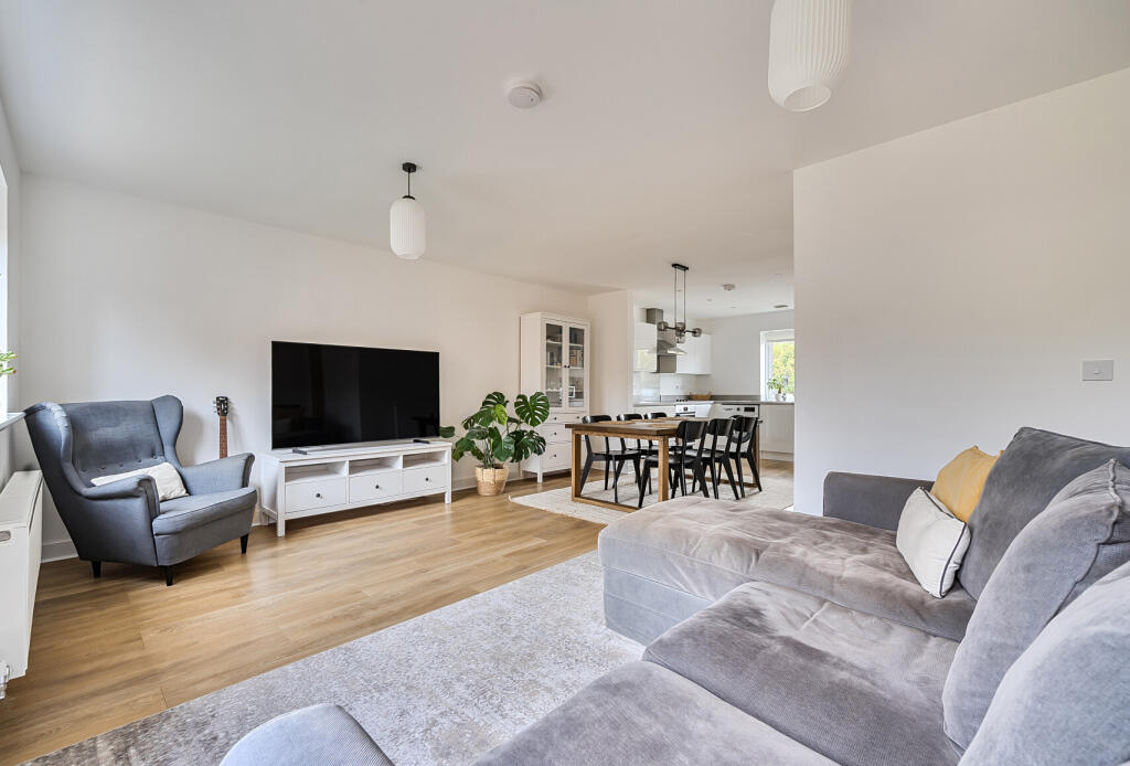 1374658-7-6903951...