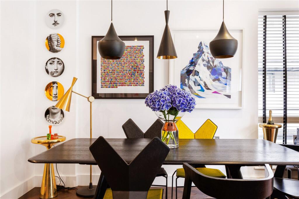 Reception/Kitchen